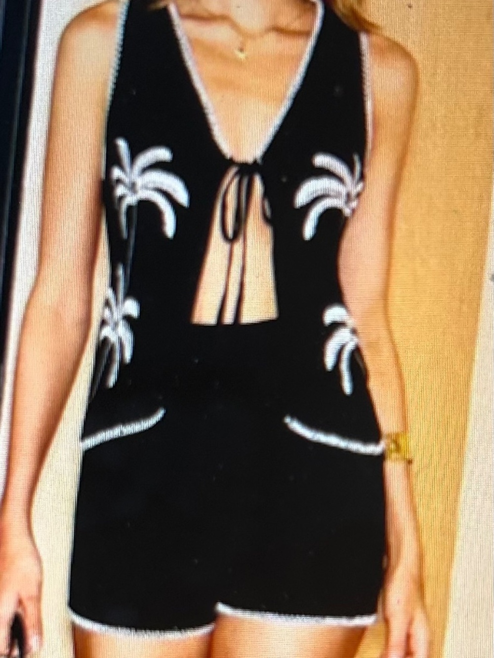 0108 NWT Commense Small Black & White Knit Embroidered Shorts an Vest Set